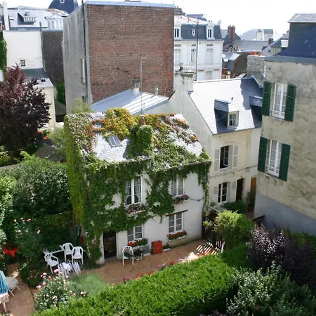 Ξενοδοχείο Le Reynita 2*